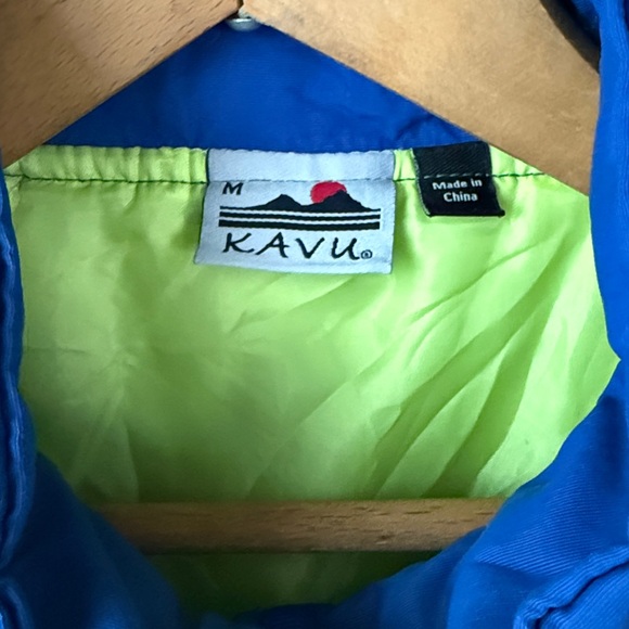 Kavu Josephine Weatherproof True Outdoor Wear Retro 80s Style Insulated Jacket - Picture 4 of 8